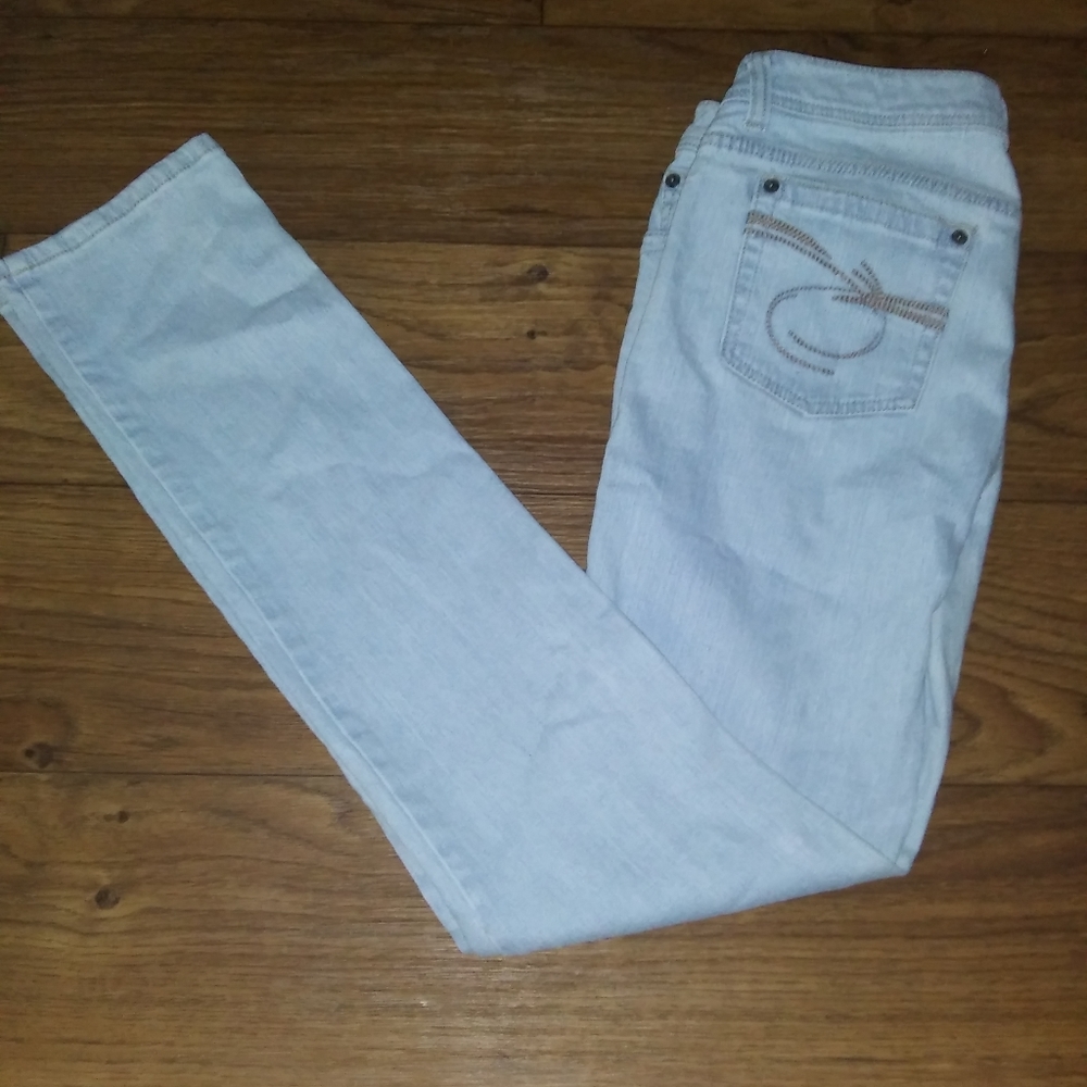 So Jeans